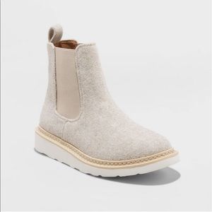 Cute suede boots